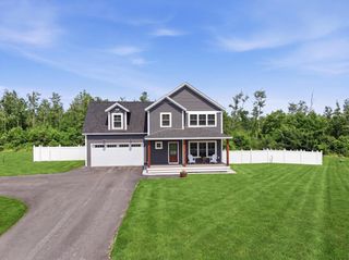 418 Blane Circle, Pembroke, NH 03275