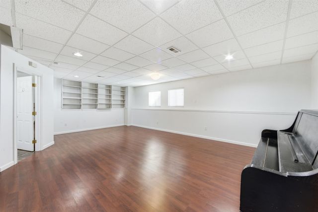 1930 N Cardington St, Wichita, KS 67212