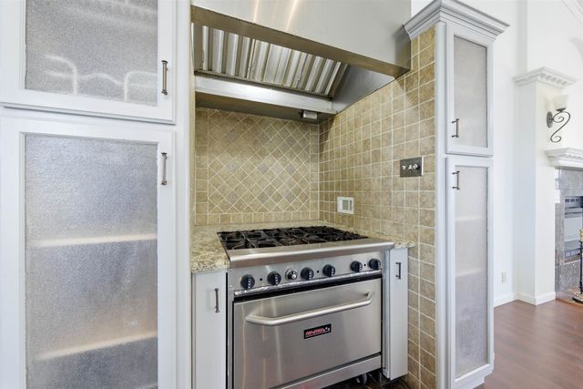 1930 N Cardington St, Wichita, KS 67212