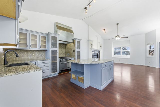 1930 N Cardington St, Wichita, KS 67212