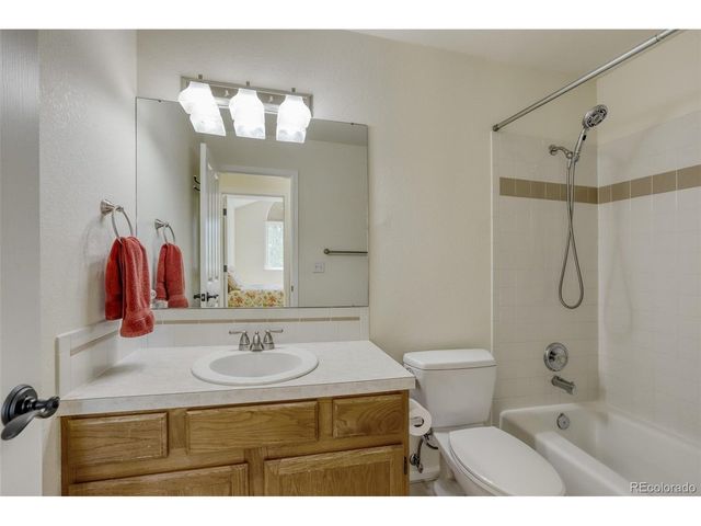 2606 Willow Creek Dr, Fort Collins, CO 80525
