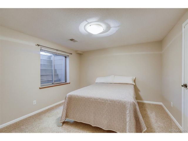 2606 Willow Creek Dr, Fort Collins, CO 80525