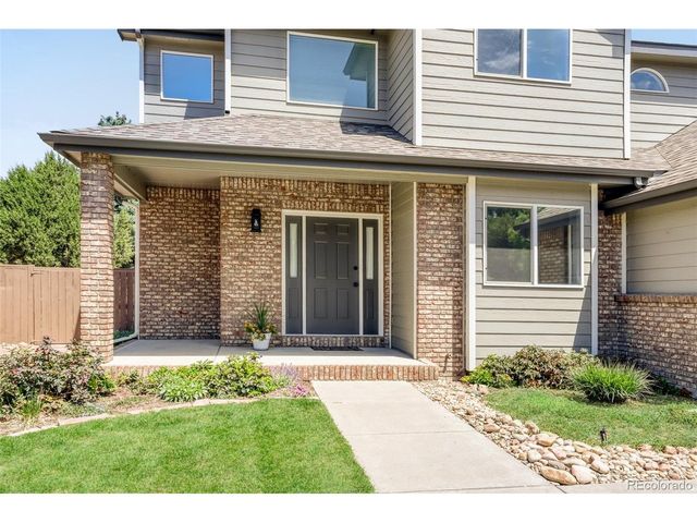 2606 Willow Creek Dr, Fort Collins, CO 80525