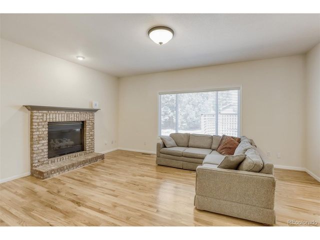 2606 Willow Creek Dr, Fort Collins, CO 80525