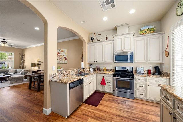 7247 Orchard Cir, Penryn, CA 95663