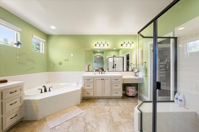7247 Orchard Cir, Penryn, CA 95663