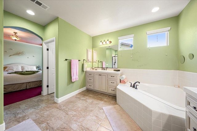 7247 Orchard Cir, Penryn, CA 95663