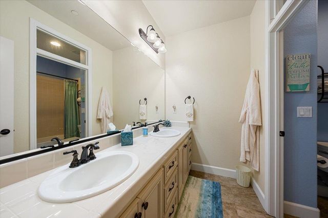 7247 Orchard Cir, Penryn, CA 95663