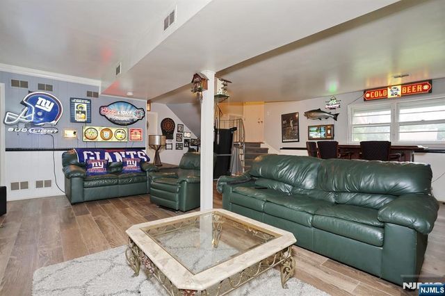 6 Cooper Drive, Wanaque, NJ 07465