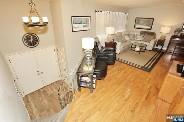 6 Cooper Drive, Wanaque, NJ 07465