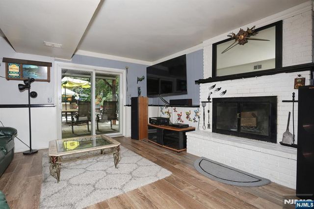 6 Cooper Drive, Wanaque, NJ 07465