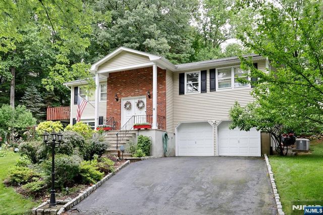 6 Cooper Drive, Wanaque, NJ 07465