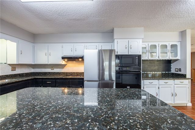 1051 FM 109, Brenham, TX 77833