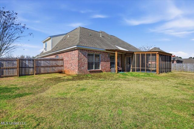 215 Tucker Drive, Brandon, MS 39042