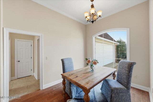 215 Tucker Drive, Brandon, MS 39042