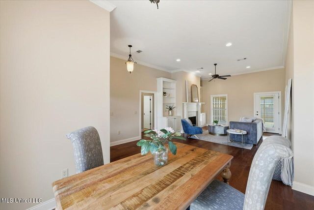 215 Tucker Drive, Brandon, MS 39042