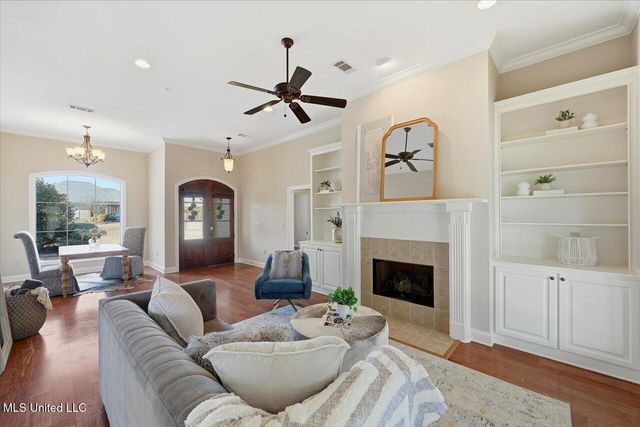 215 Tucker Drive, Brandon, MS 39042