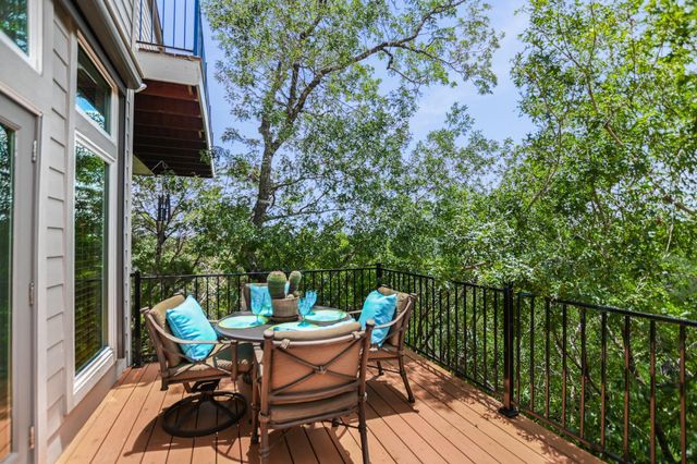 5904 SPARTAN CV, Austin, TX 78759