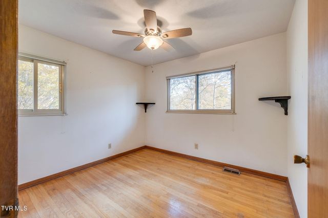 4422 Rustic Way, Kingsport, TN 37664