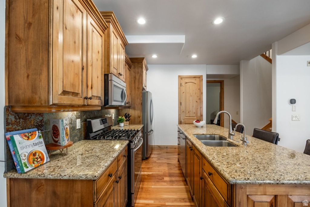 Image 17 of property listing at 3033 CANYON LINKS DR, Park City, UT 84098