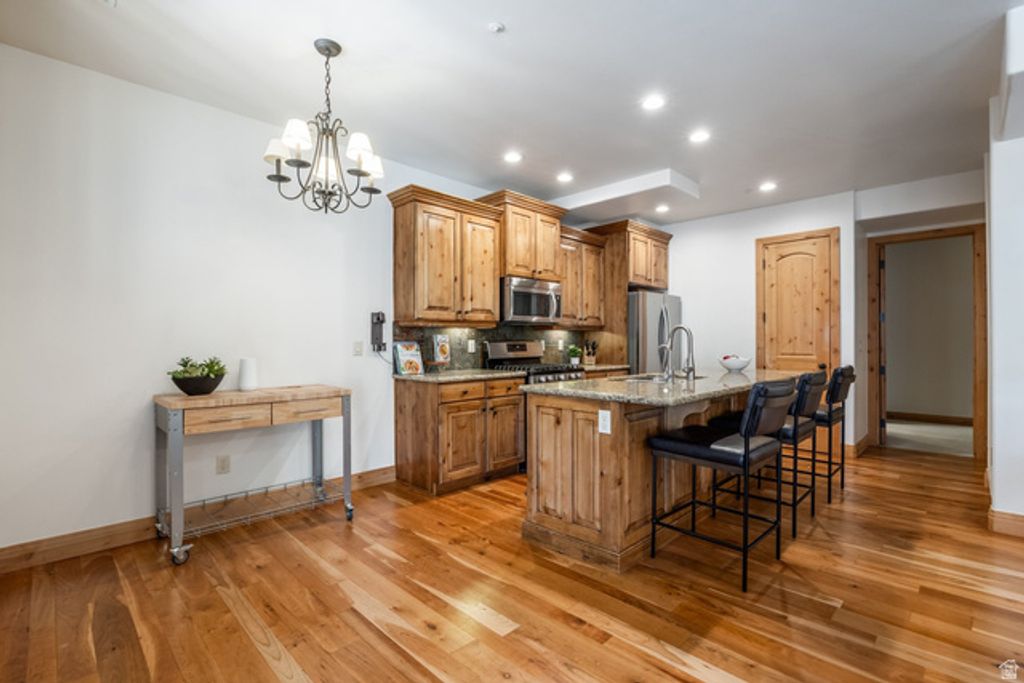 Image 18 of property listing at 3033 CANYON LINKS DR, Park City, UT 84098