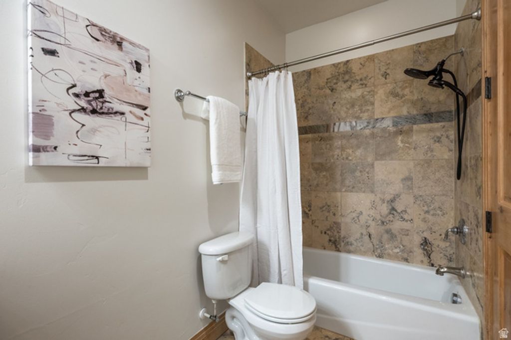 Image 23 of property listing at 3033 CANYON LINKS DR, Park City, UT 84098