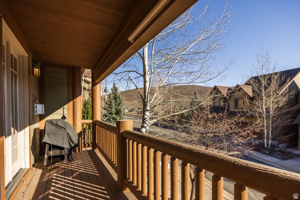 Image 31 of property listing at 3033 CANYON LINKS DR, Park City, UT 84098