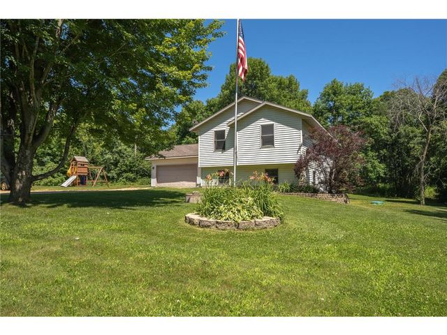 1805 93rd Avenue, Dresser, WI 54009