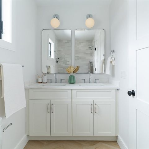 712 Watertown Street 712, Newton, MA 02460