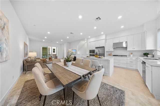 118 Abacus 1, Irvine, CA 92618