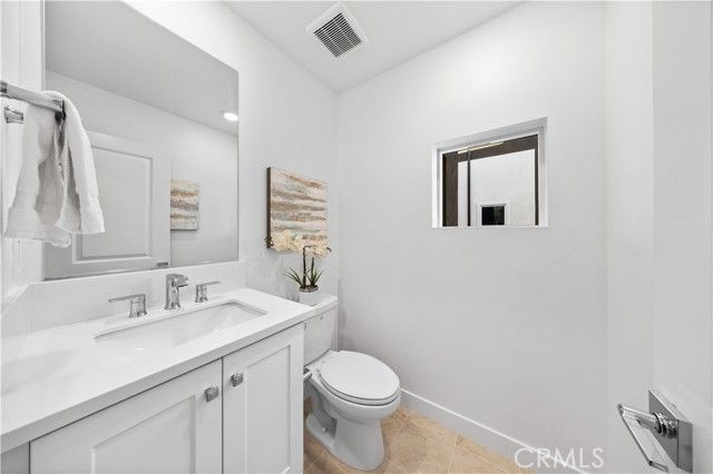 118 Abacus 1, Irvine, CA 92618