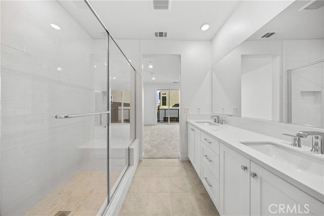 118 Abacus 1, Irvine, CA 92618