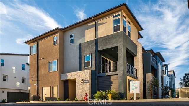 118 Abacus 1, Irvine, CA 92618