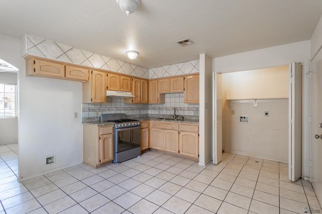 1506 N Nydia Ave, San Luis, AZ 85336