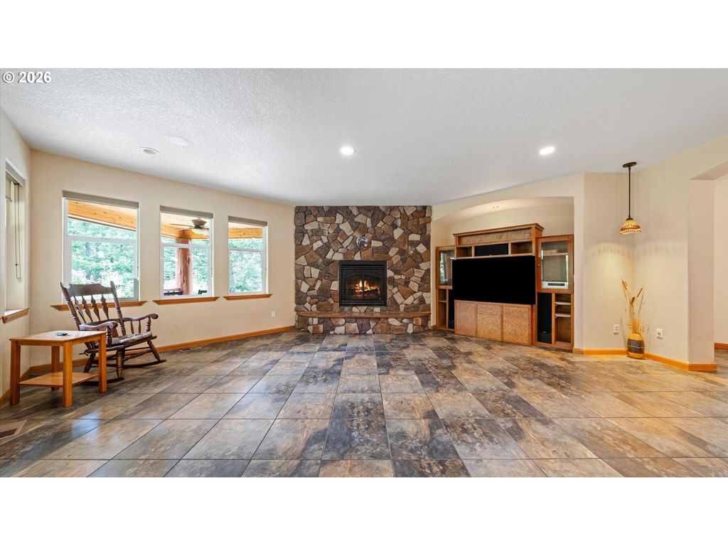 Image 10 of property listing at 1135 N Touchet, Dayton, WA 99328