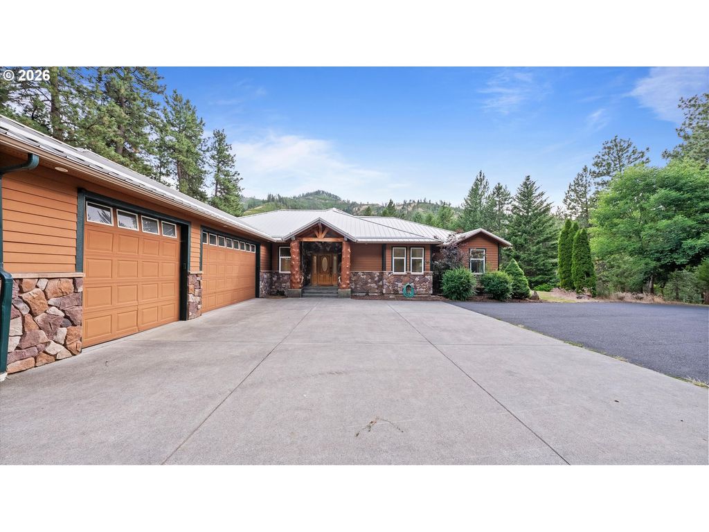 Image 4 of property listing at 1135 N Touchet, Dayton, WA 99328