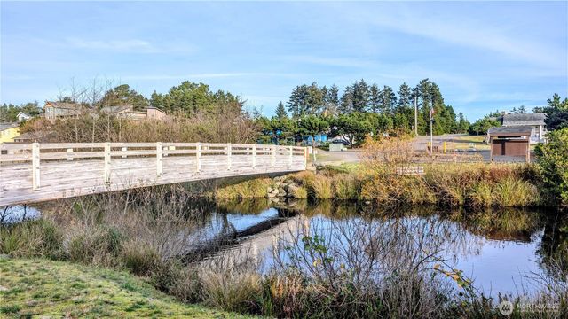 30904 M Place, Ocean Park, WA 98640