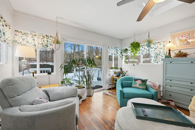 36 Oak Lane, Wading River, NY 11792