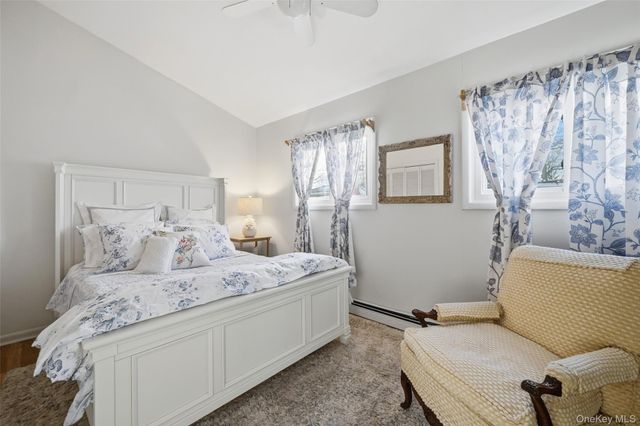 36 Oak Lane, Wading River, NY 11792