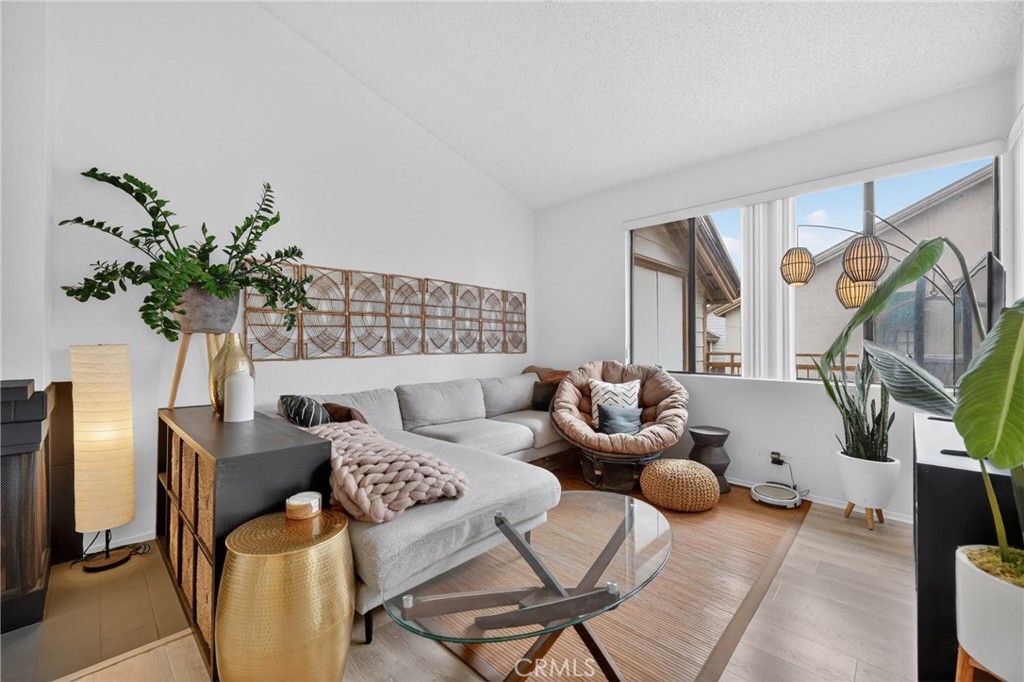 Image 2 of property listing at 16211 Downey Ave. 65, Paramount, CA 90723