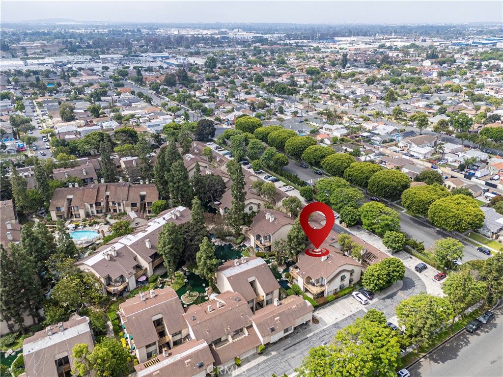 Image 23 of property listing at 16211 Downey Ave. 65, Paramount, CA 90723