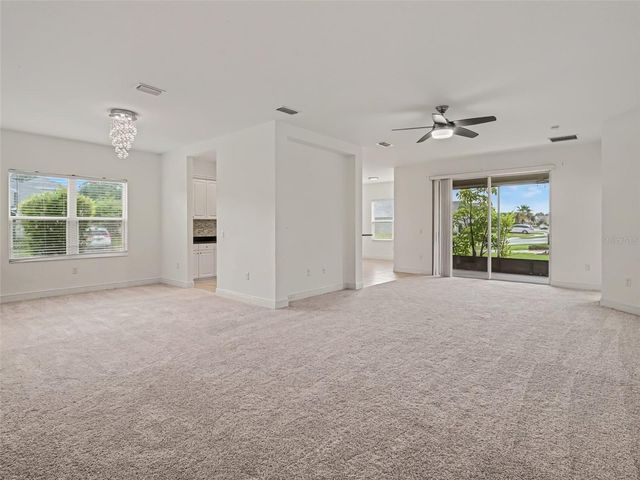 7521 RIDGELAKE CIRCLE, Bradenton, FL 34203