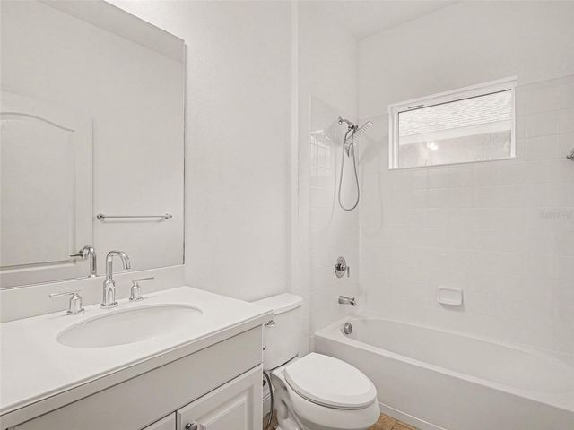 7521 RIDGELAKE CIRCLE, Bradenton, FL 34203