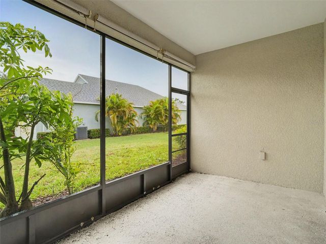 7521 RIDGELAKE CIRCLE, Bradenton, FL 34203
