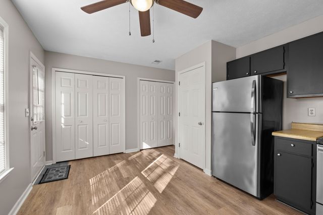 2824 Airwood Dr, Nashville, TN 37214