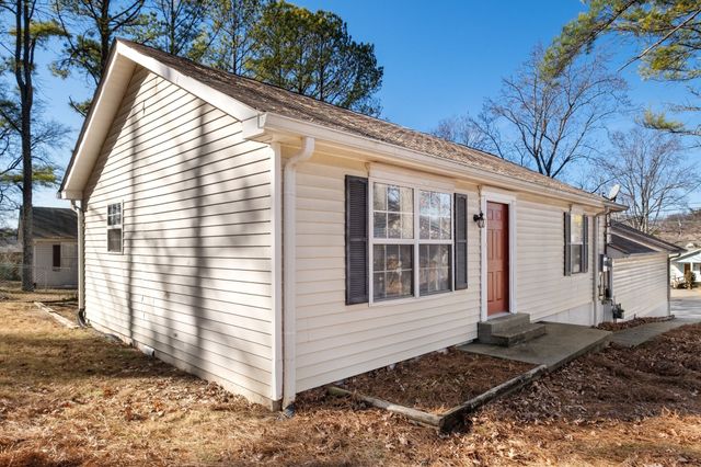 2824 Airwood Dr, Nashville, TN 37214
