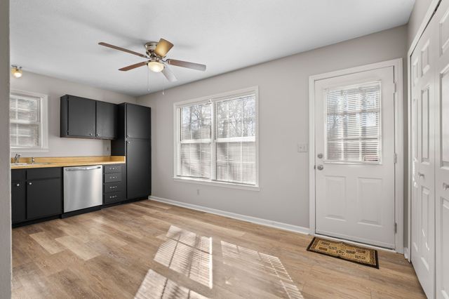 2824 Airwood Dr, Nashville, TN 37214