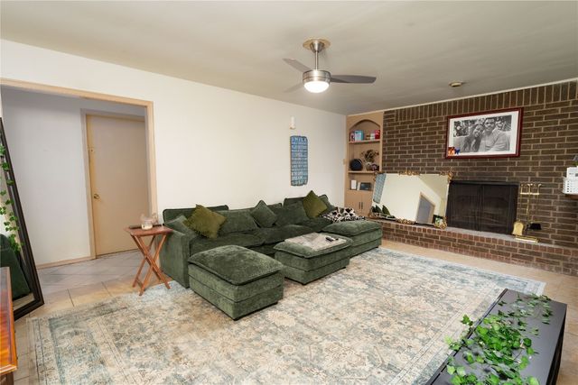 6429 N Peniel Avenue, Oklahoma City, OK 73132