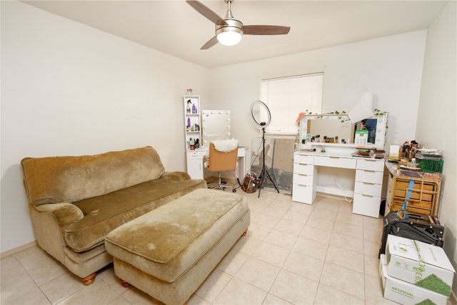 6429 N Peniel Avenue, Oklahoma City, OK 73132