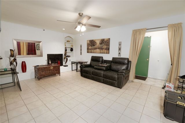 6429 N Peniel Avenue, Oklahoma City, OK 73132